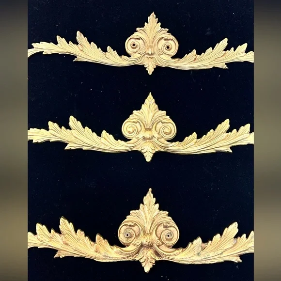 Vintage Solid Brass Wall Decor Ornament Plaque Topper Furniture Accent - Picture 3 of 16